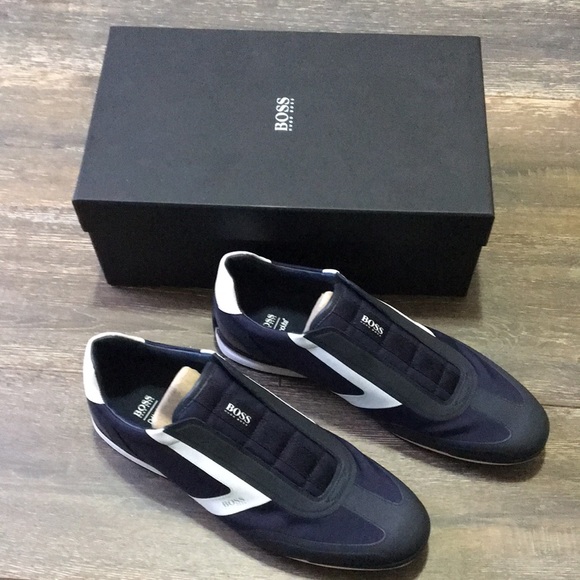 Mens Hugo Boss slip on shoes - Picture 2 of 9